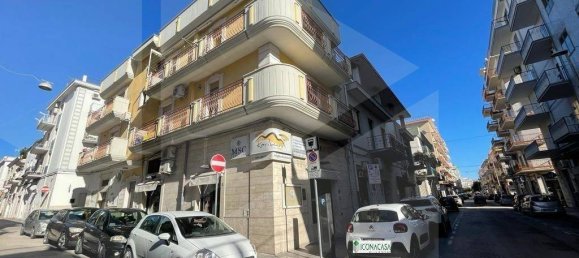 Квартира с 1 спальней в Манфредония, Италия № 28101 3