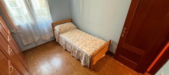 Apartamento de 2 dormitorios en Gijón, Spain No. 172608 14
