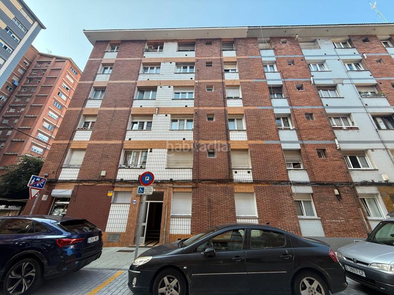 Apartamento de 2 dormitorios en Gijón, Spain No. 172608