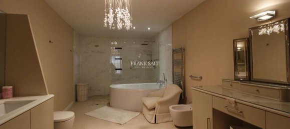 3 غرف نوم شقة في Ta' Xbiex, Malta رقم 9022 25