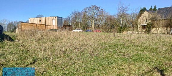  Land in Javene, France No. 307073 2