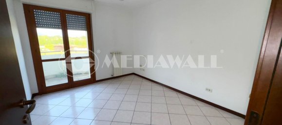 Дом с 4 спальнями в Порденоне, Италия № 293608 10