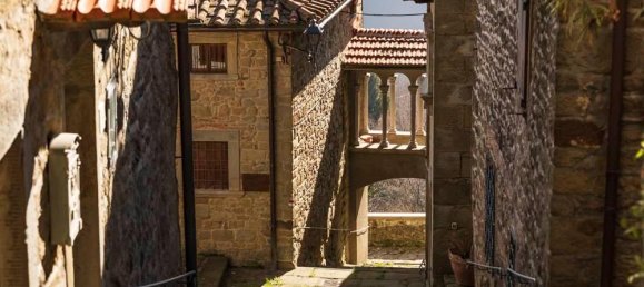 5 rooms House in Poppi, Italy No. 164979 12