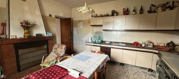 Casa de 5 divisões em Cassino, Italy N.º 292678 5