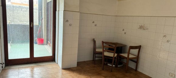 4 Schlafzimmer Wohnung in Nola, Italy, Nr. 336338 3