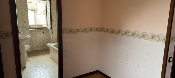 4 Schlafzimmer Wohnung in Nola, Italy, Nr. 336338 21