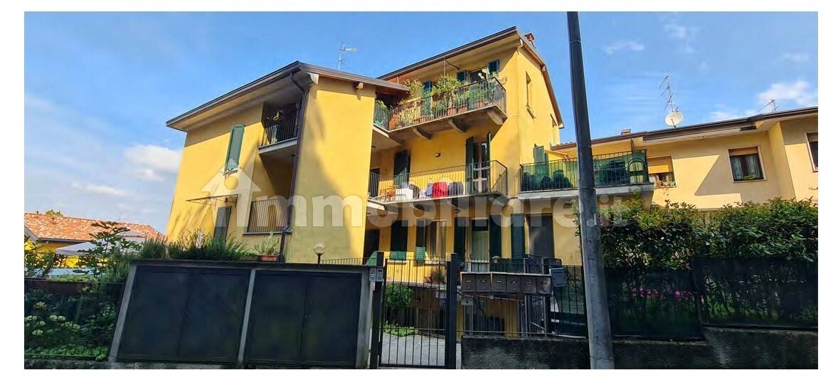 2 bedrooms Apartment in Brivio, Italy No. 260149