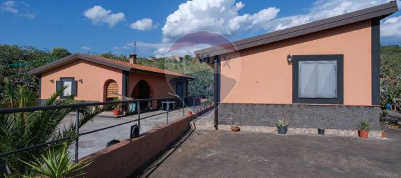 3 غرف نوم فيلا في Bronte, Italy رقم 319033 19