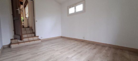 Casa T3 em La Boissiere-Ecole, France N.º 169822 9