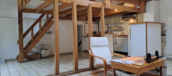 Casa T3 em La Boissiere-Ecole, France N.º 169822 2