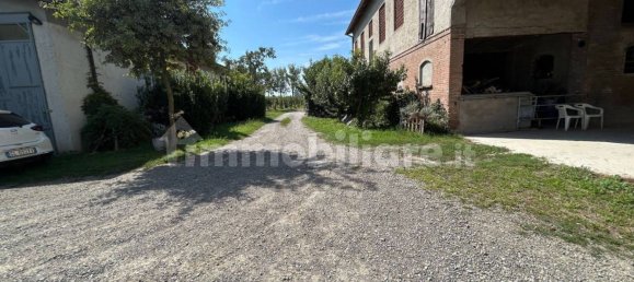 3 bedrooms Apartment in Reggio Emilia, Italy No. 375423 2