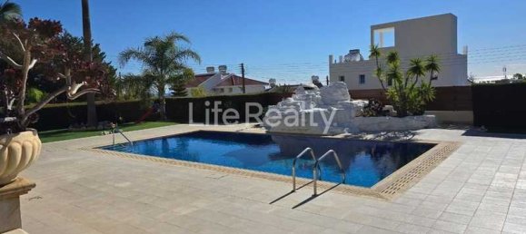 5 bedrooms Maisonette in Parekklisia, Cyprus No. 16436 7
