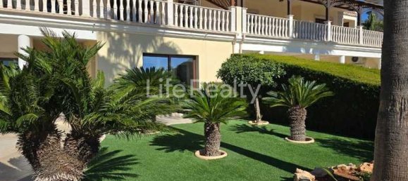 5 bedrooms Maisonette in Parekklisia, Cyprus No. 16436 5