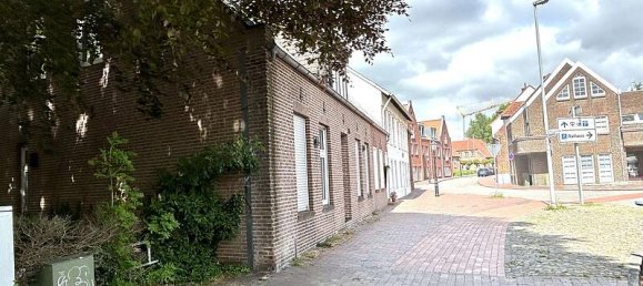 6 chambres Maison de ville à Leer, Germany No. 230863 3