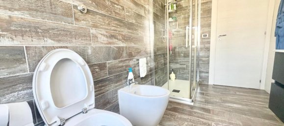 Квартира с 3 спальнями в Неаполь, Италия № 273367 12