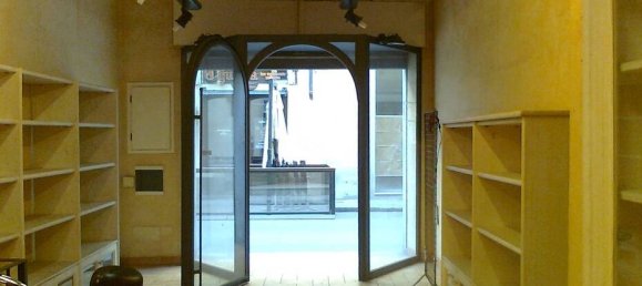4 rooms Commercial property in Florence, Italy No. 171720 3