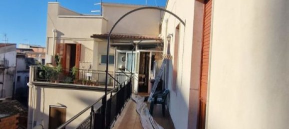 8 rooms House in Paternò, Italy No. 286403 21