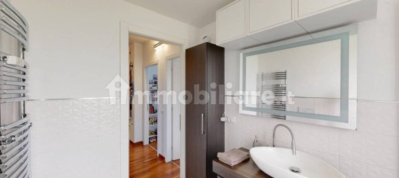 2 bedrooms Apartment in Milan, Italy No. 375143 16