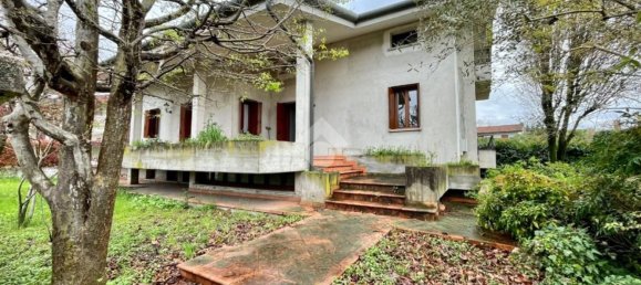 8-salle Villa à Loria, Italy No. 144176 3