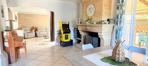 4 bedrooms Castles in Sollies-Pont, France No. 343684 6