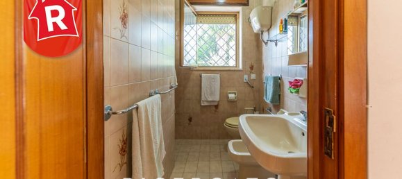 Дом с 5 комнатами в Лечче, Италия № 275352 42