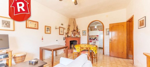 Дом с 5 комнатами в Лечче, Италия № 275352 33