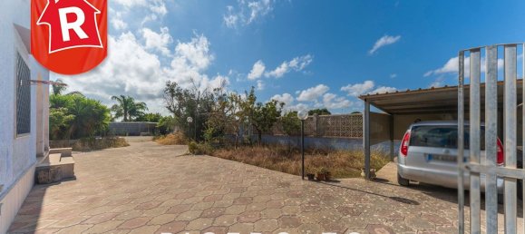 Дом с 5 комнатами в Лечче, Италия № 275352 18