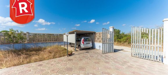 Дом с 5 комнатами в Лечче, Италия № 275352 19