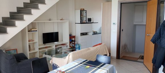 4 rooms Apartment in Campi Bisenzio, Italy No. 49177 2