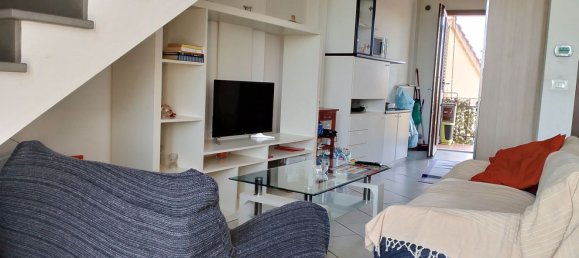 4 rooms Apartment in Campi Bisenzio, Italy No. 49177 4