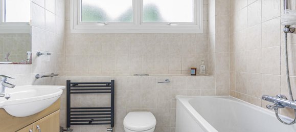 3 Schlafzimmer Haus in Egham, United Kingdom, Nr. 8634 15