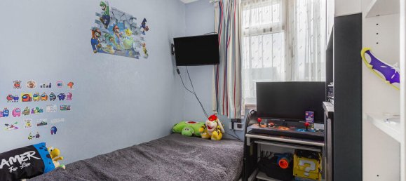 3 Schlafzimmer Haus in Egham, United Kingdom, Nr. 8634 11