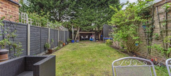 3 Schlafzimmer Haus in Egham, United Kingdom, Nr. 8634 5