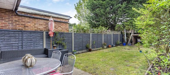 3 Schlafzimmer Haus in Egham, United Kingdom, Nr. 8634 17