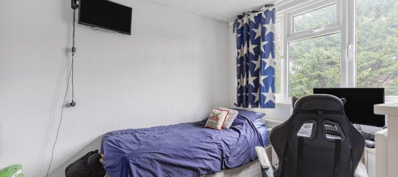 3 Schlafzimmer Haus in Egham, United Kingdom, Nr. 8634 13