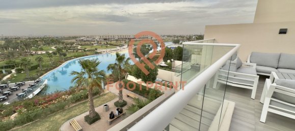 Adosado de 4 dormitorios en Dubai, UAE No. 23743 12