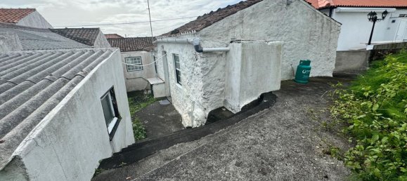 2 bedrooms House in Madalena, Portugal No. 35620 16