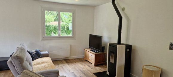 3 bedrooms House in Beaumont-les-Autels, France No. 73137 5