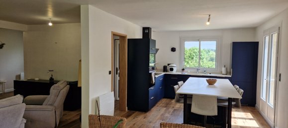 3 bedrooms House in Beaumont-les-Autels, France No. 73137 4