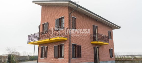 6 rooms House in Villafalletto, Italy No. 151599 27