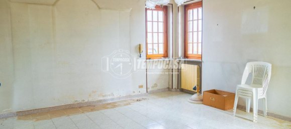 6 rooms House in Villafalletto, Italy No. 151599 4