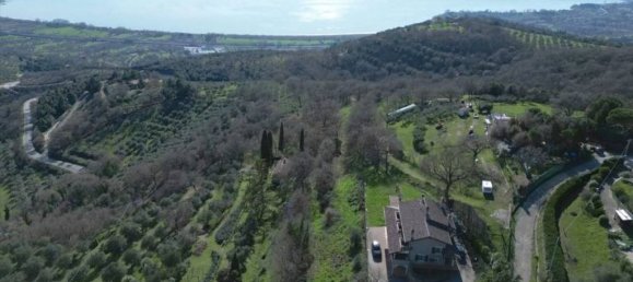 4 bedrooms Villa in Passignano sul Trasimeno, Italy No. 55677 22