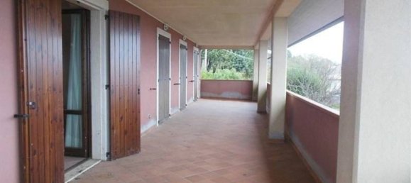 4 bedrooms Villa in Passignano sul Trasimeno, Italy No. 55677 18