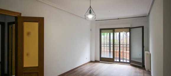 1 bedroom Apartment in Madrid, Spain No. 167453 2