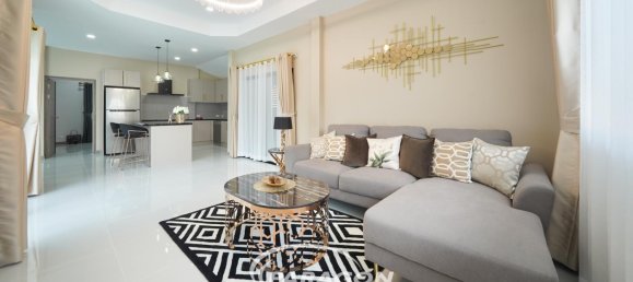 4 bedrooms Cafe / restaurant in Pattaya, Thailand No. 8686 19