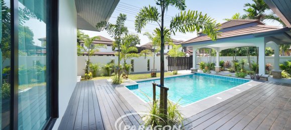 4 bedrooms Cafe / restaurant in Pattaya, Thailand No. 8686 6