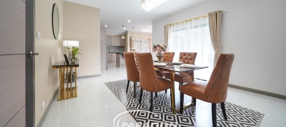 4 bedrooms Cafe / restaurant in Pattaya, Thailand No. 8686 23