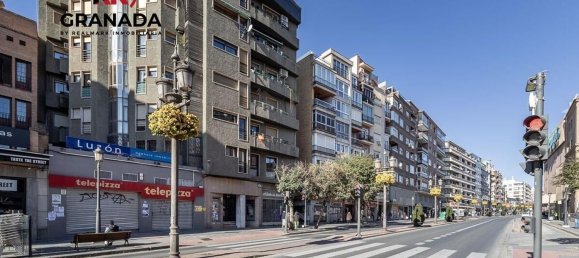 3 bedrooms Apartment in Granada, Spain No. 25997 24