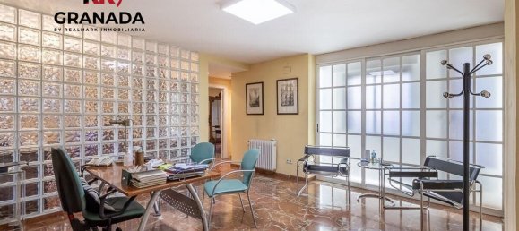 3 bedrooms Apartment in Granada, Spain No. 25997 8