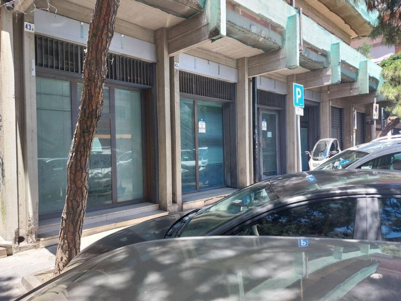 Oficina en Catania, Italy 358 m² No. 374878